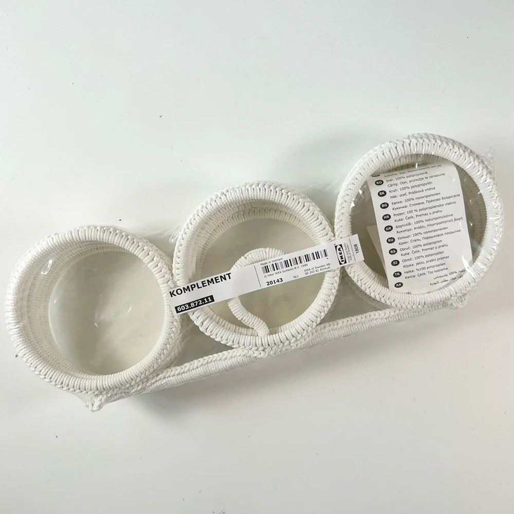 IKEA Komplement Scarf Tie Hanger with 18 Circles